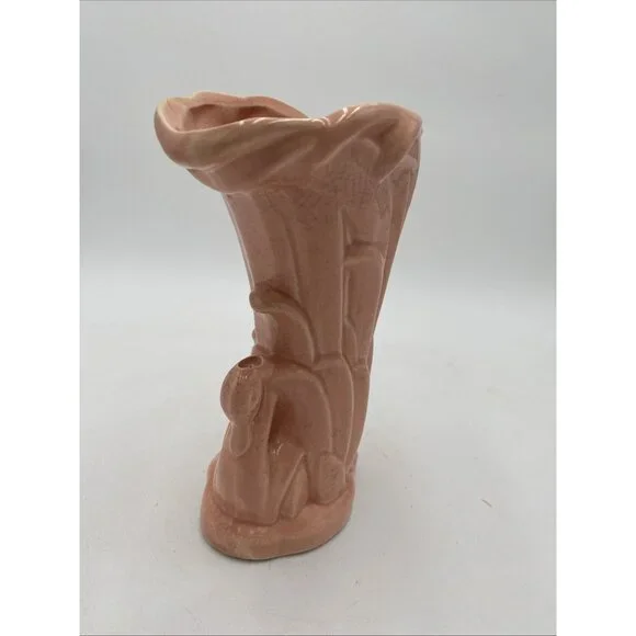 Vintage McCoy Pottery Peach Pink 9 1/4" Tall Swan in Reeds Vase Planter - Picture 4 of 10